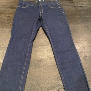 Old navy skinny pull on jeans